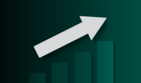 A dark green graph with 4 bars of increasing size on a darker green background showing a white arrow pointing upward, indicating a rising trend.